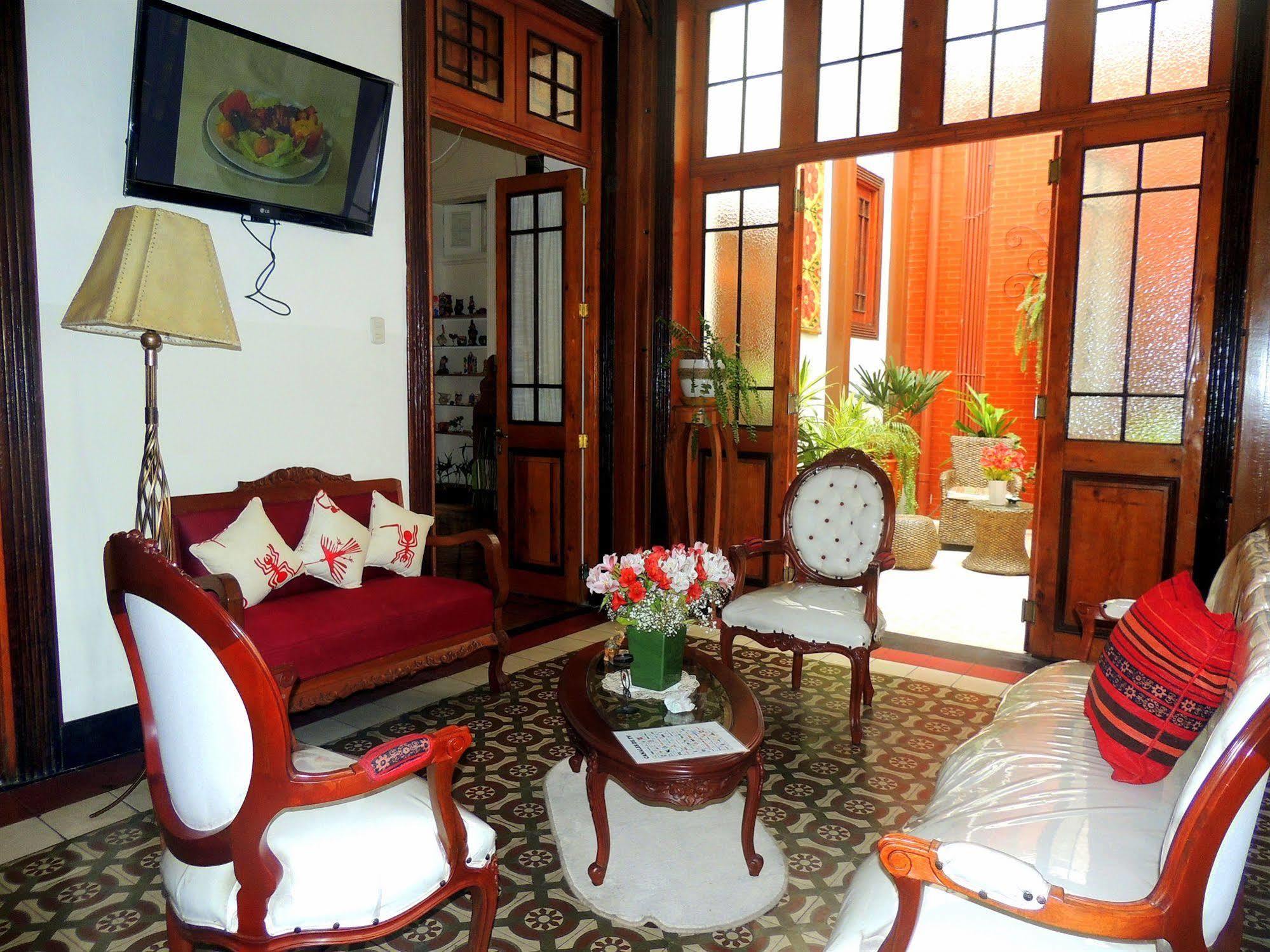 Wari Boutique